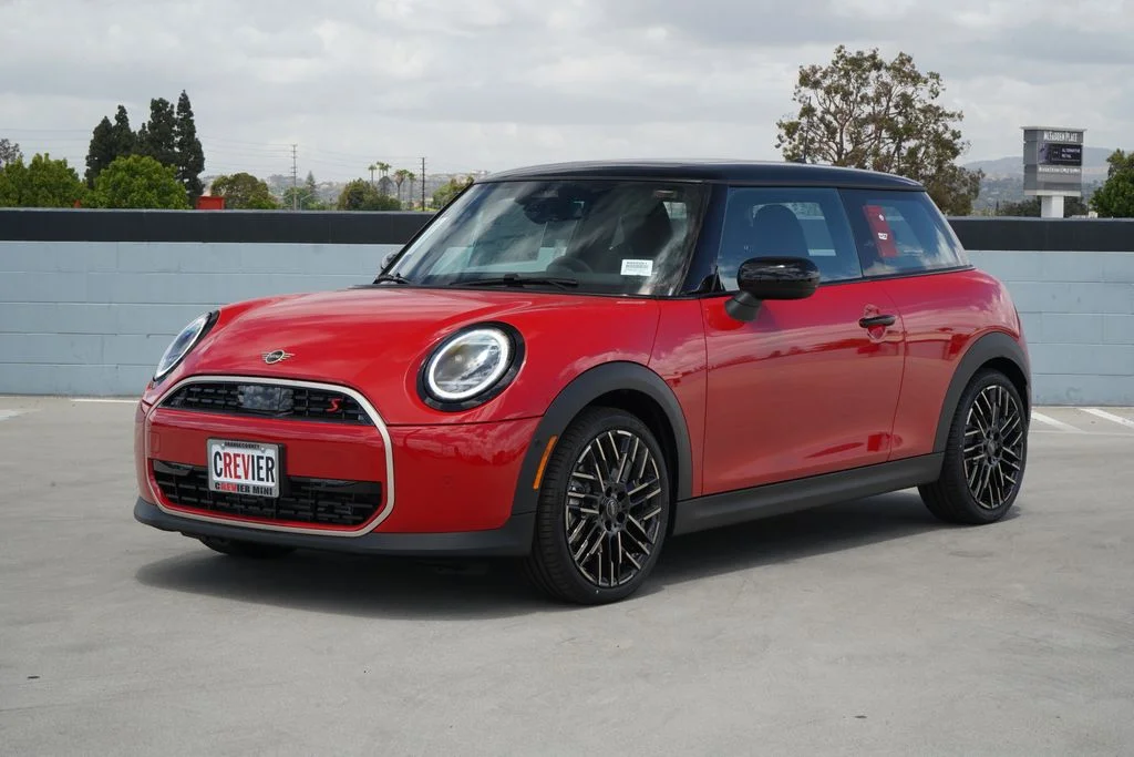 2026 MINI Hardtop Cooper S Signature's photo