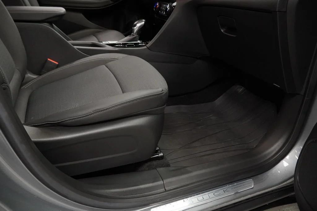 Used 2023 Gray Buick Preferred image 31
