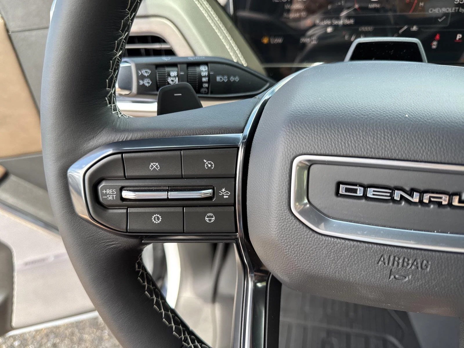 New 2026 Glacier White Tricoat GMC Denali Ultimate image 26