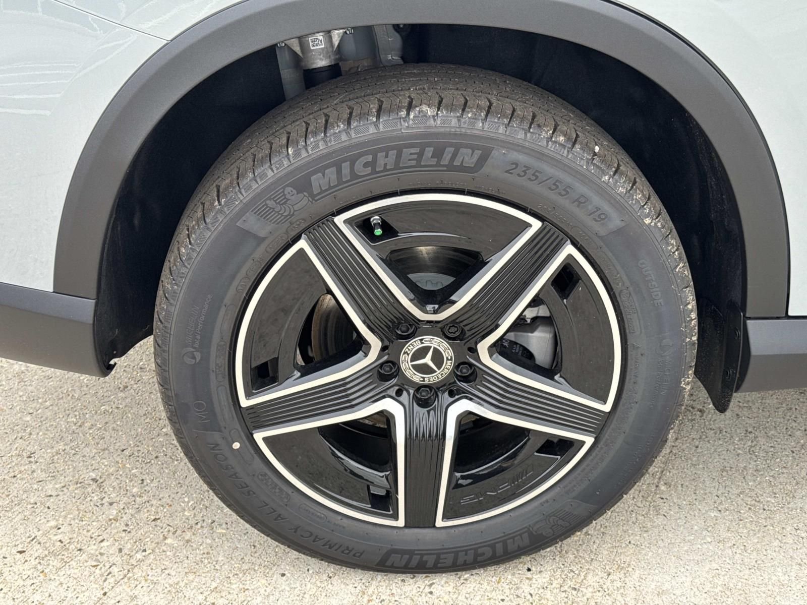 New 2026 Gray Mercedes-Benz GLC 300 image 3