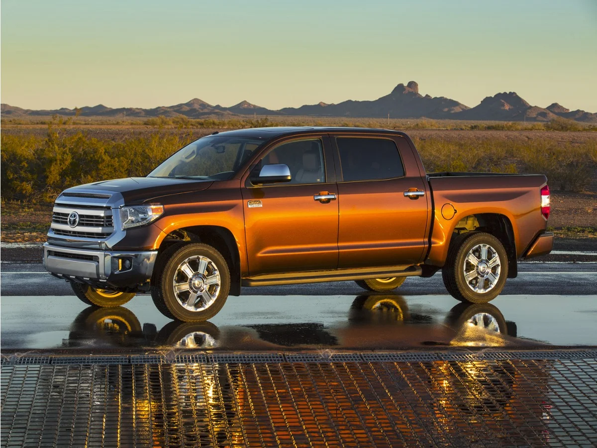Used 2014 Sunset Bronze Mica Toyota 1794 image 18