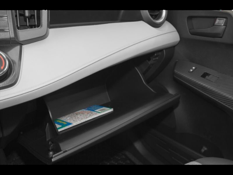 Used 2015 Magnetic Gray Metallic Toyota XLE image 14