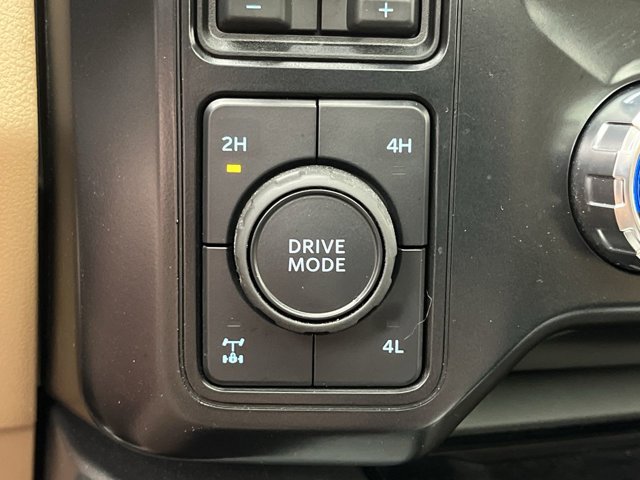 Used 2024 Agate Black Metallic Ford LARIAT image 20