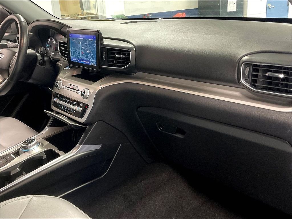 Used 2021 Oxford White Ford XLT image 14