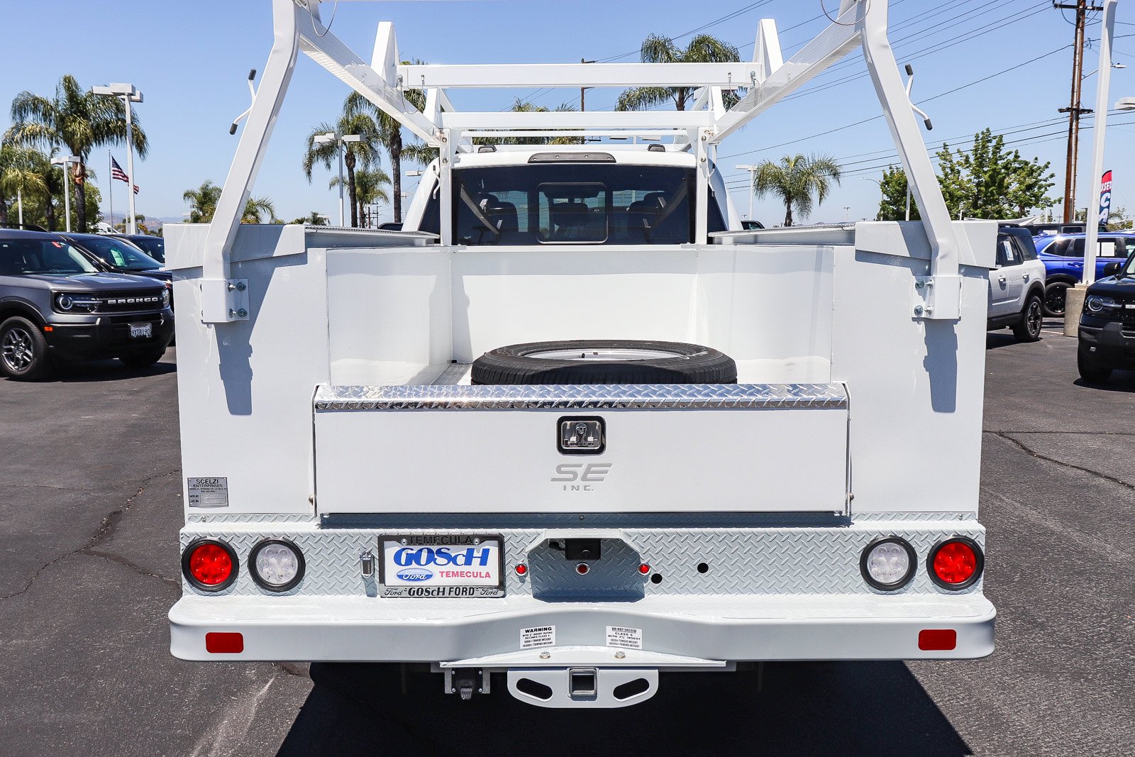 2026 Ford F-350 Super Duty Chassis Cab XL - Photo 28