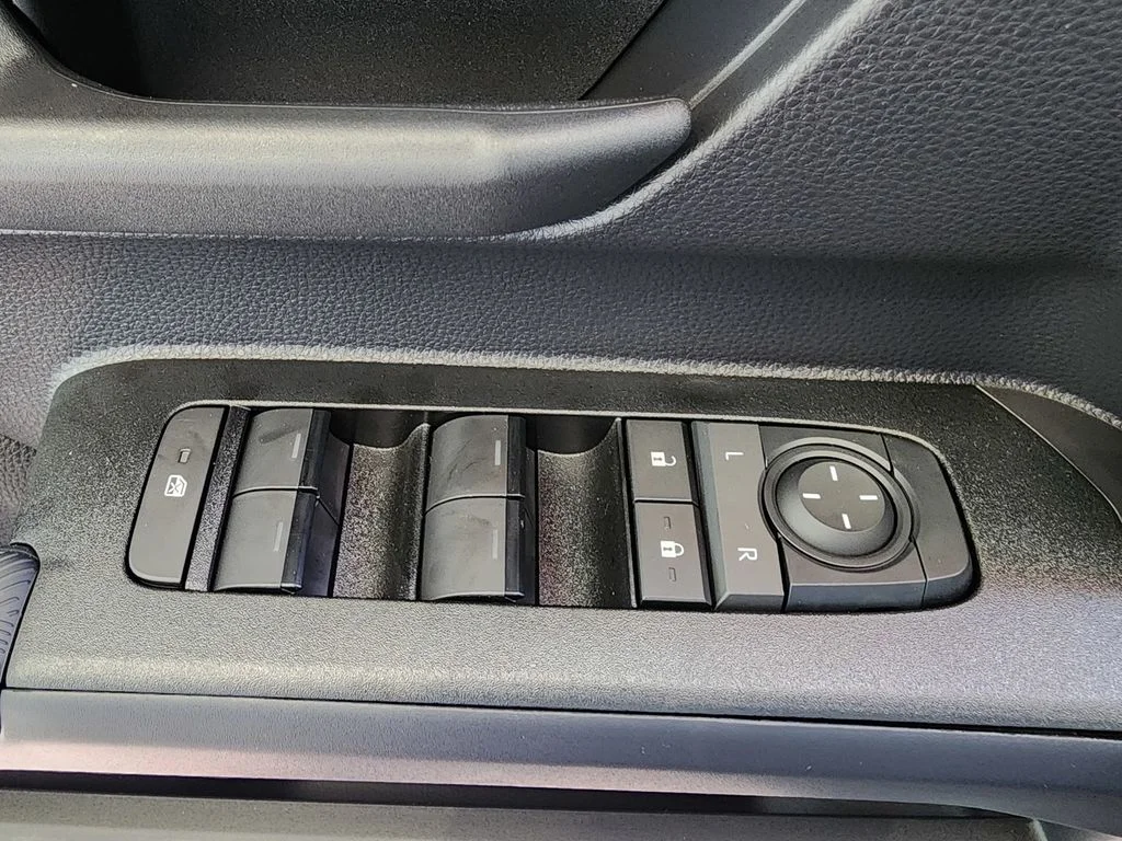 2026 Toyota 4Runner TRD Off-Road - Photo 11