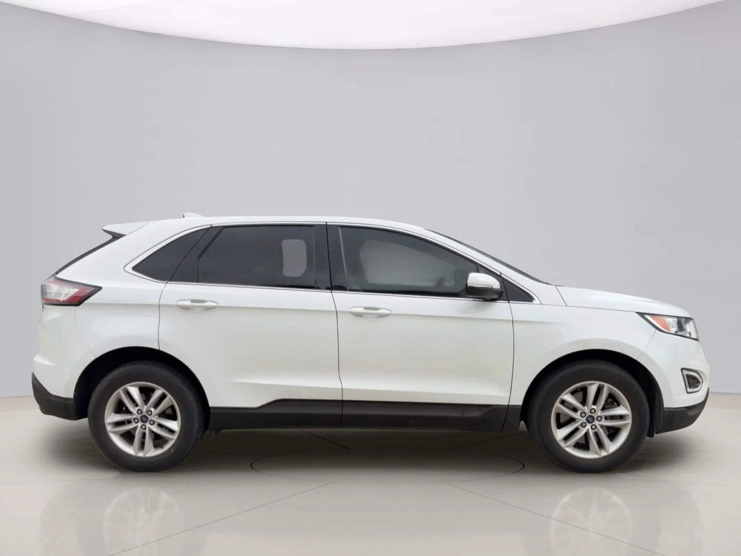 Used 2016 White Ford SEL image 6