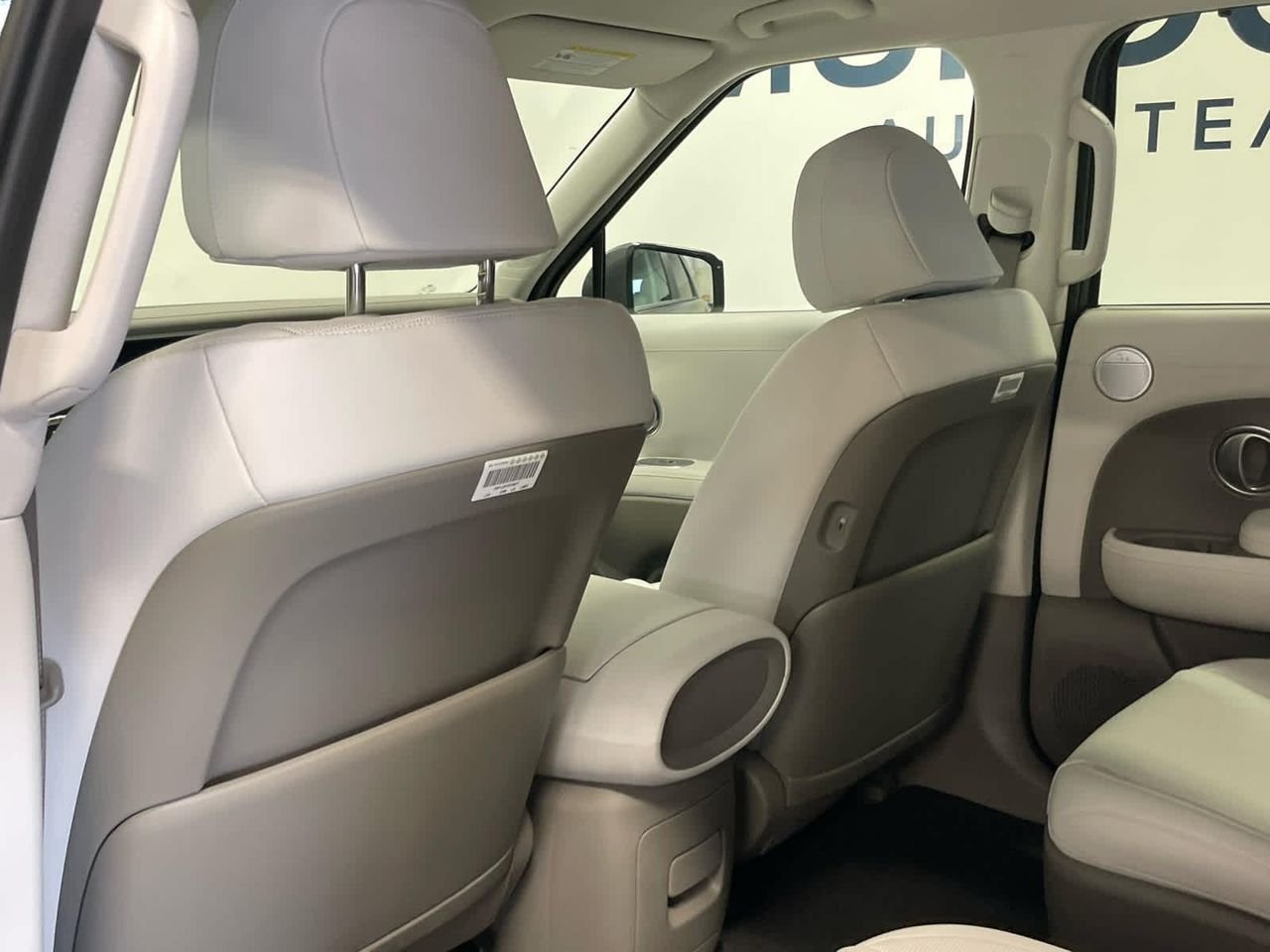 New 2026 Creamy White Pearl Hyundai SEL 7P image 22