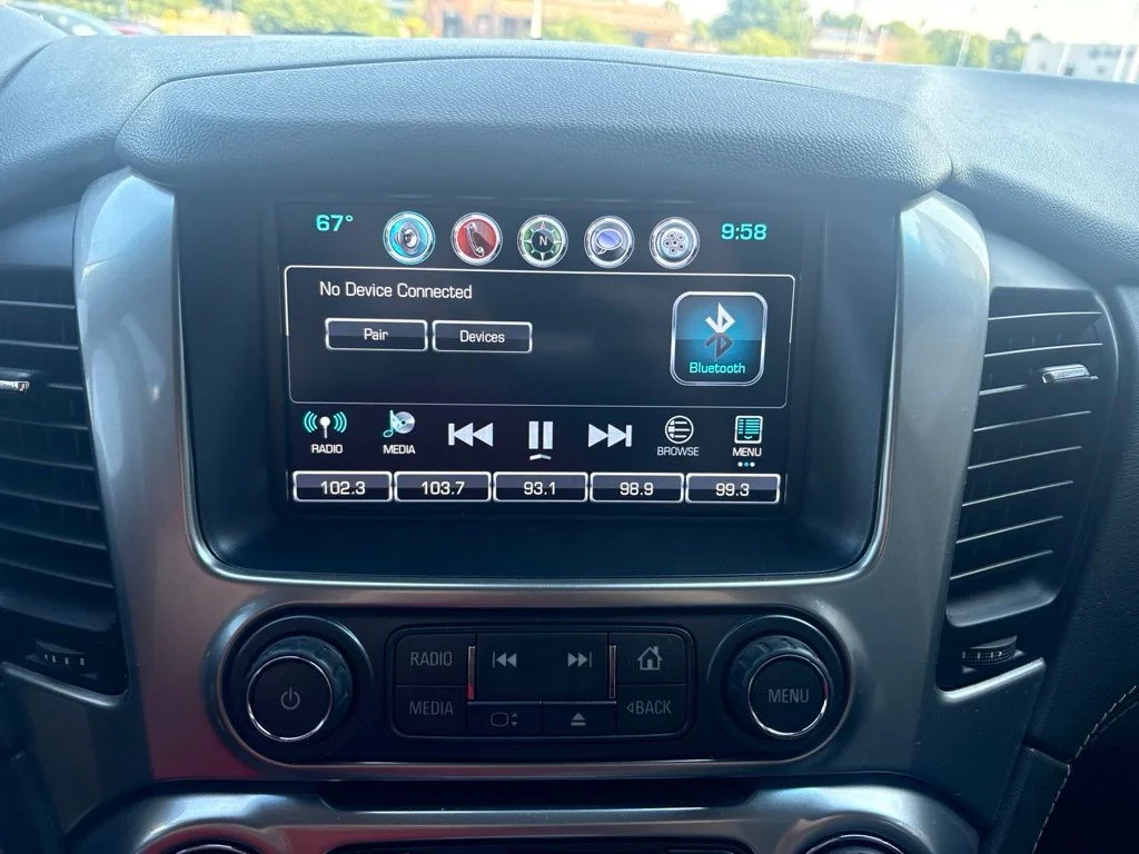 Used 2019 White Chevrolet LT image 21