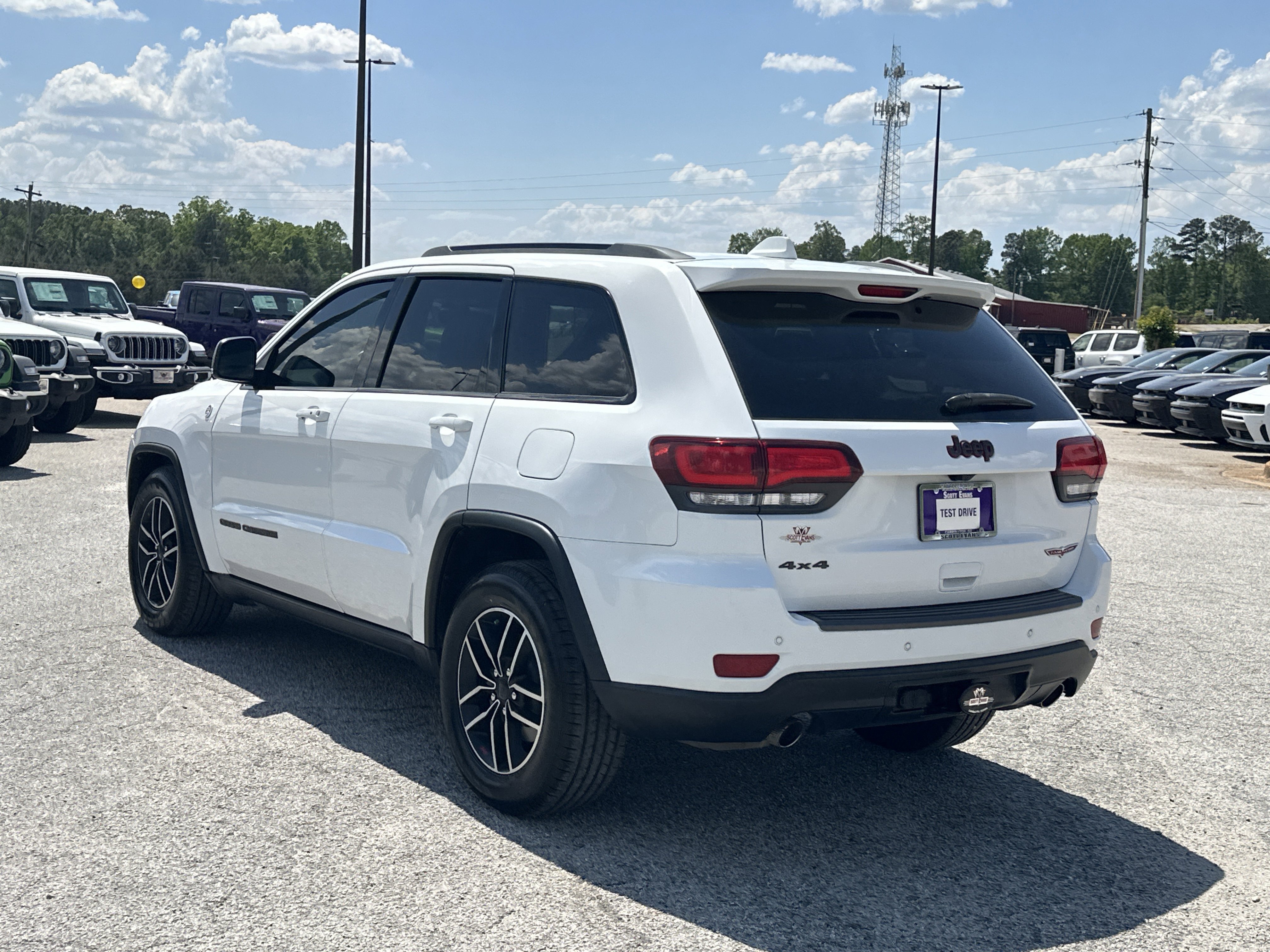 Used 2020 Bright White Clearcoat Jeep Trailhawk image 6