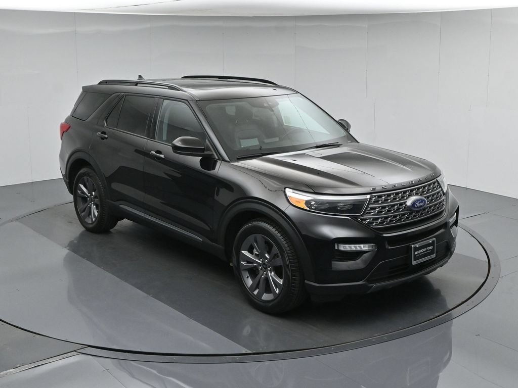 Certified Used 2023 Black Ford XLT image 46