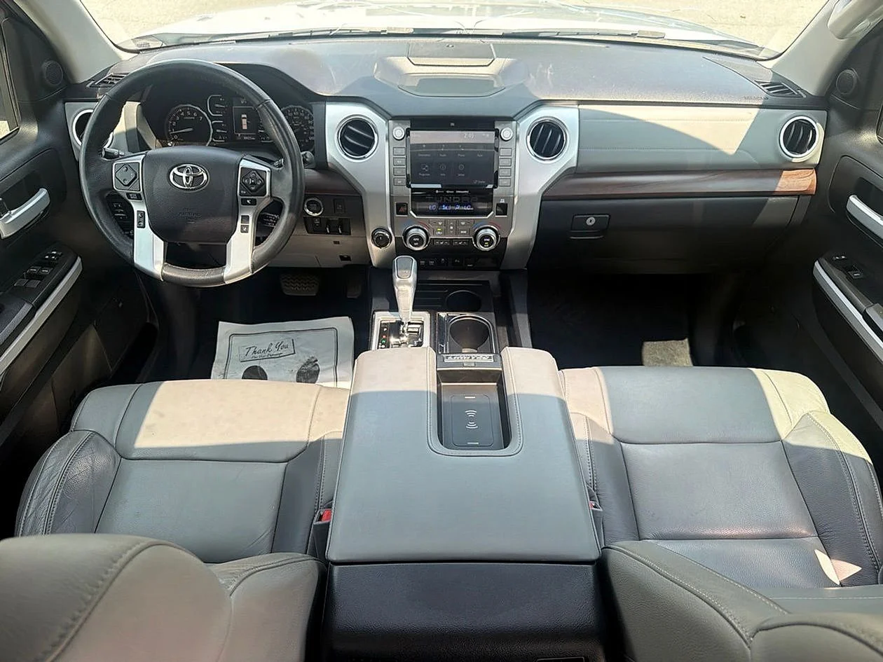 Used 2021  Toyota Limited image 28