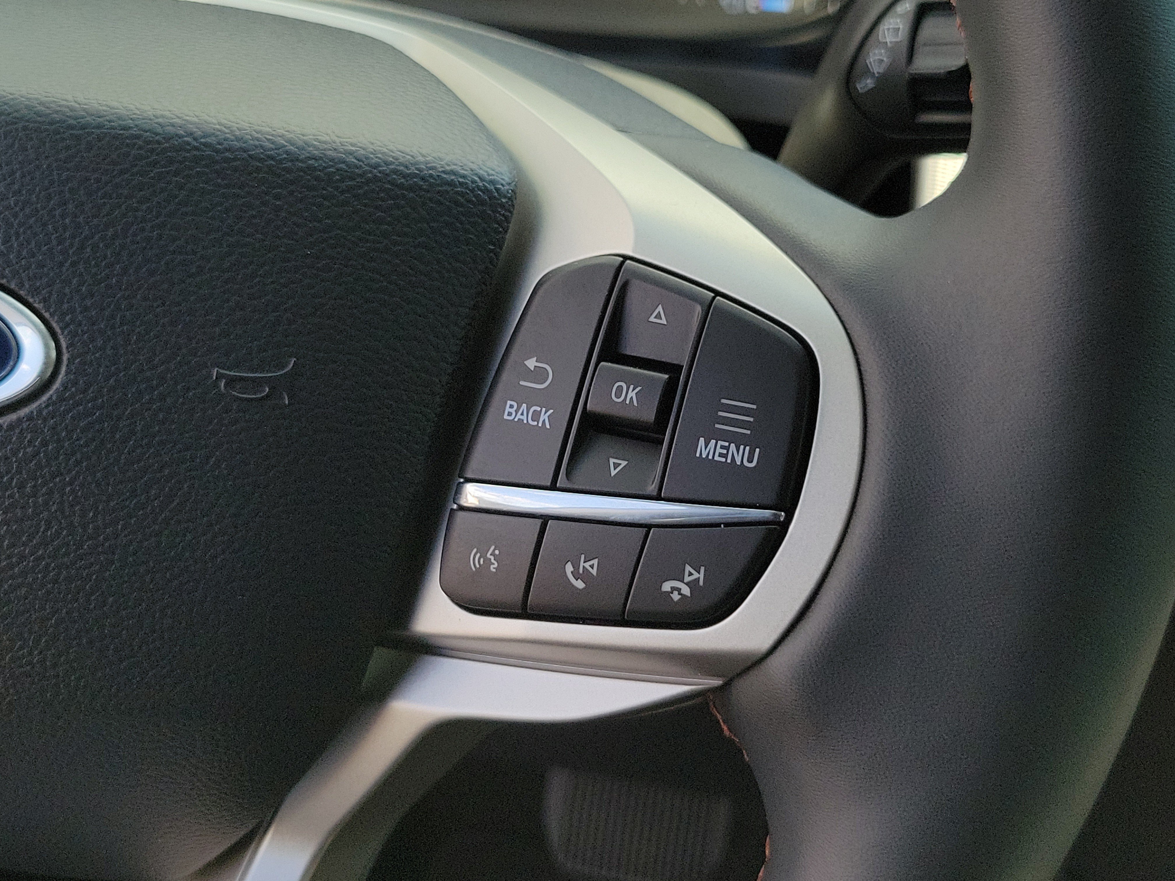 Used 2026 Vapor Blue Metallic Ford Active image 26