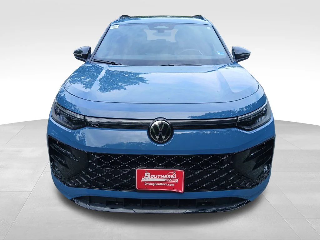 Used 2026 Blue Volkswagen SE R-Line Black image 9