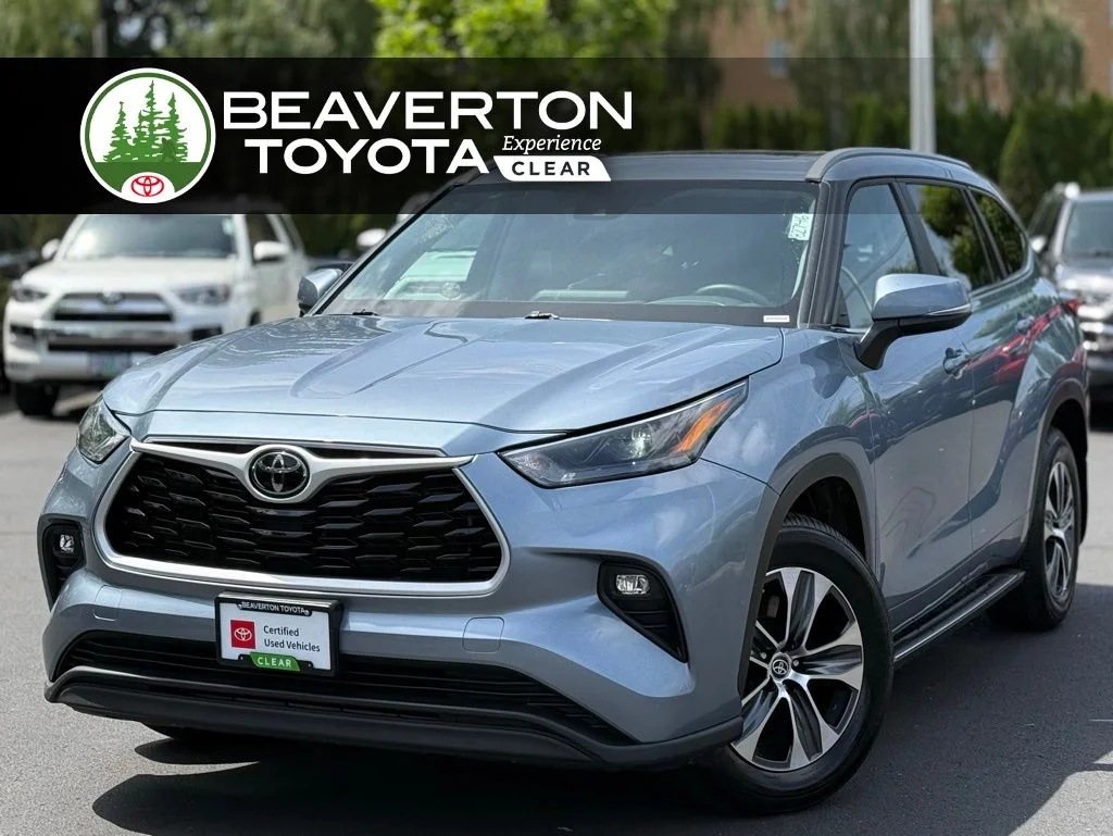 Certified Used 2024  Toyota XLE image 1