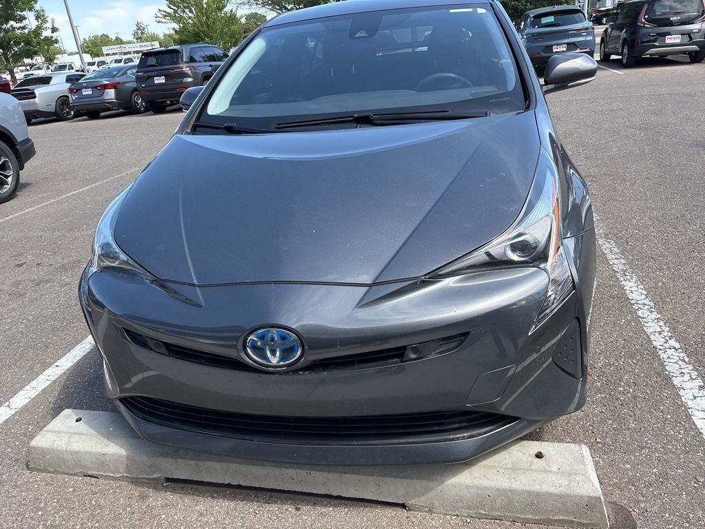Used 2018 Gray Toyota Two image 5