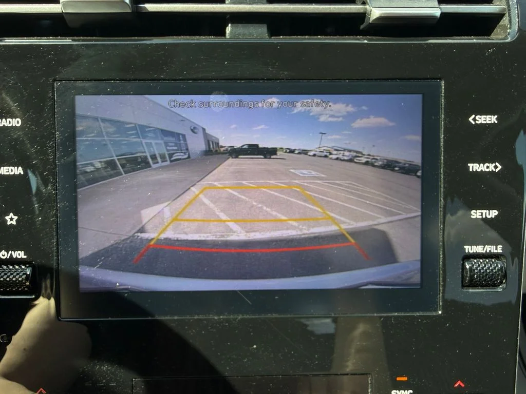 Used 2024 Silver Hyundai SEL image 26