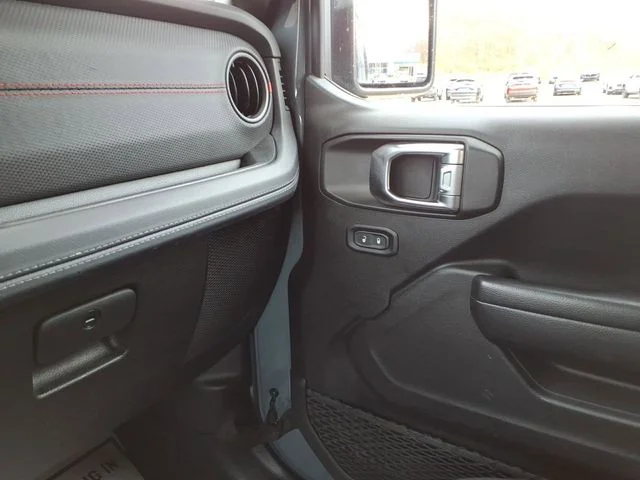 Used 2025 Gray Jeep Rubicon image 38