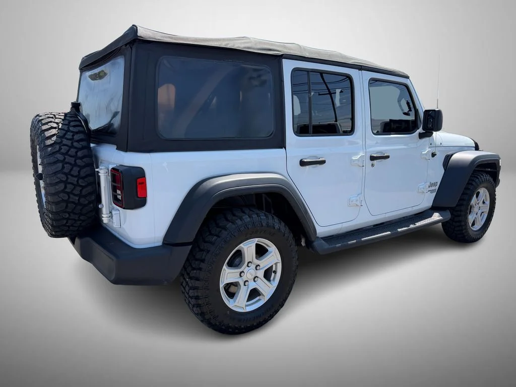 Used 2018 White Jeep Unlimited Sport S image 3