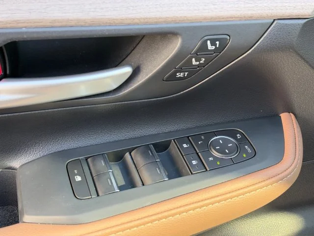 Used 2026 Beige Toyota Platinum image 17