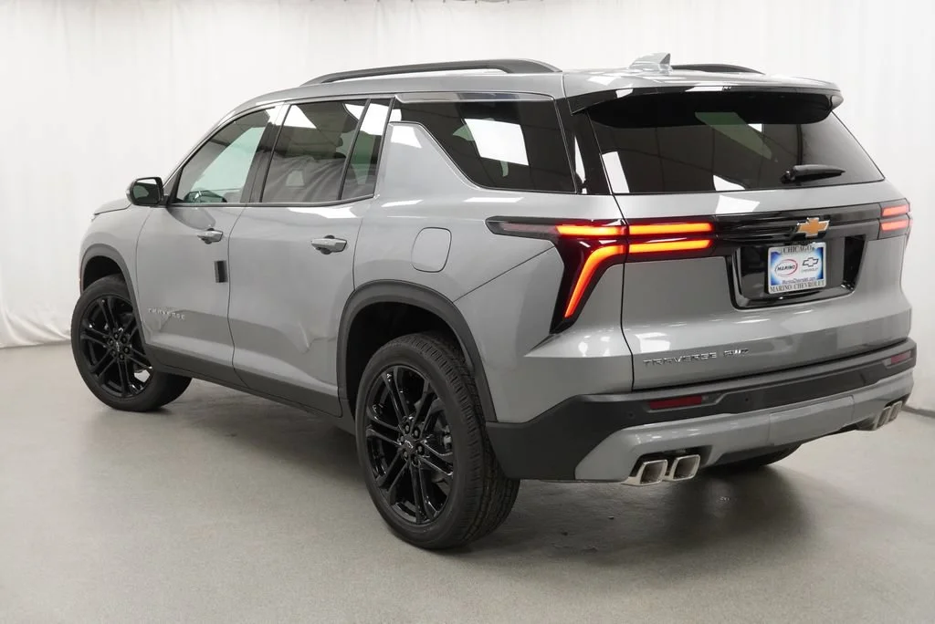 New 2027 Sterling Gray Metallic Chevrolet LT image 5