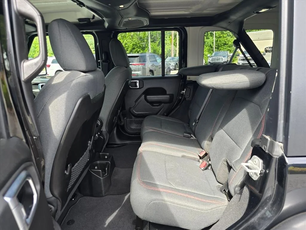 Used 2025 Black Jeep Rubicon image 12