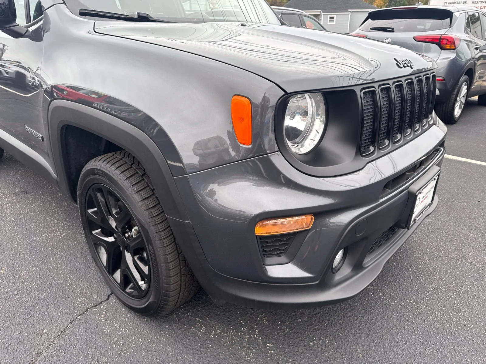 Used 2023 Graphite Gray Jeep Altitude image 13