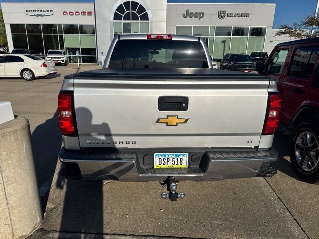 Used 2014 Silver Ice Metallic Chevrolet LT image 3