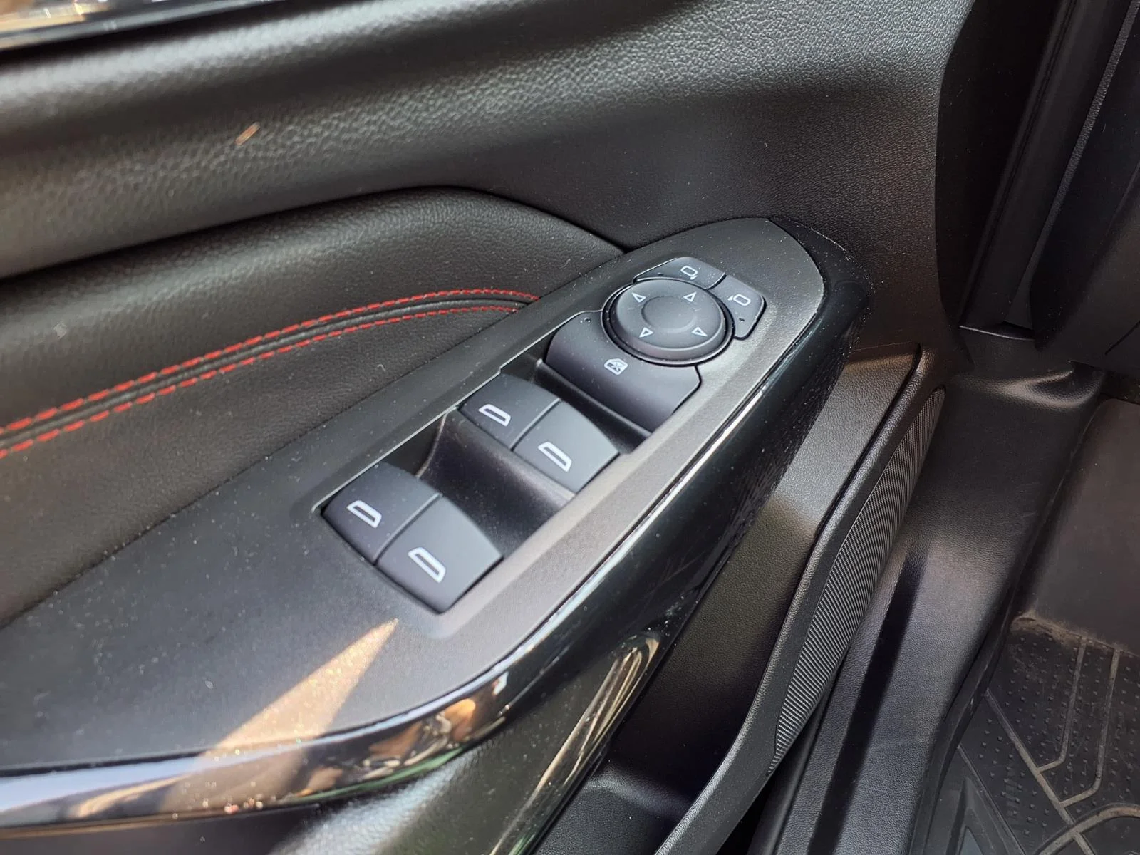 Used 2026 Black Chevrolet 2RS image 11