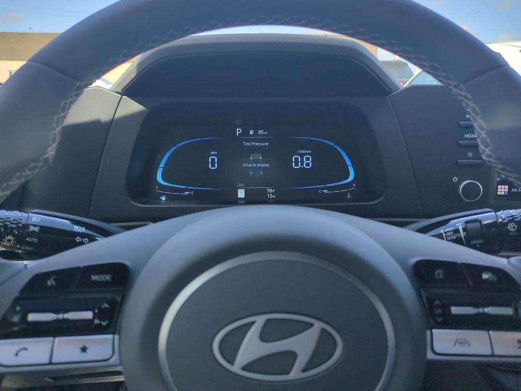 New 2026 White Hyundai SEL Sport Premium image 31