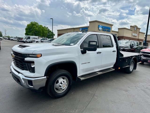 Used 2024 White Chevrolet Work Truck image 7