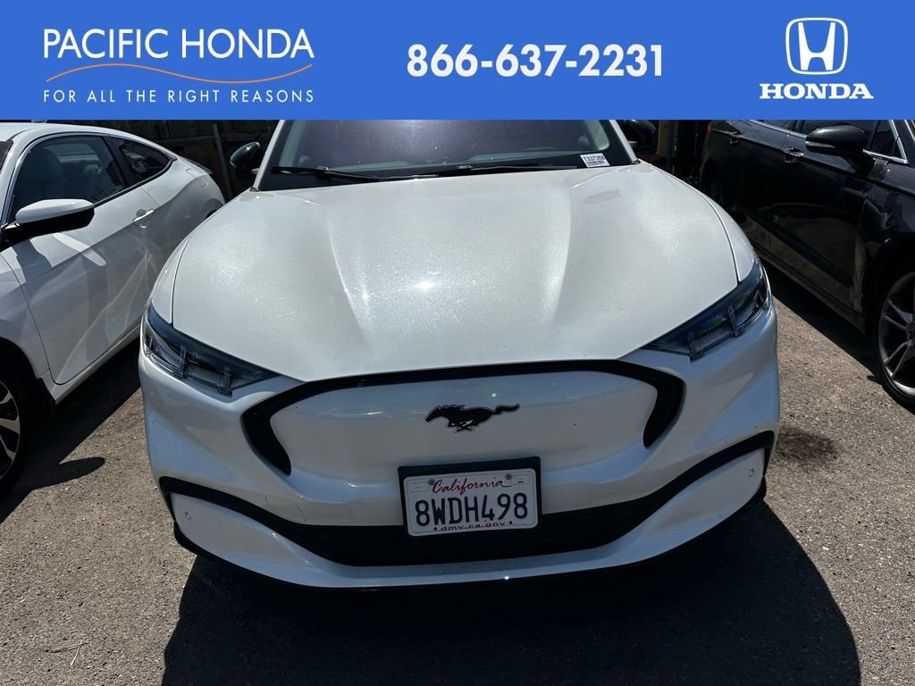 2021 Ford Mustang-Mach-e Premium's photo
