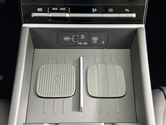 New 2026 White Hyundai SEL image 18