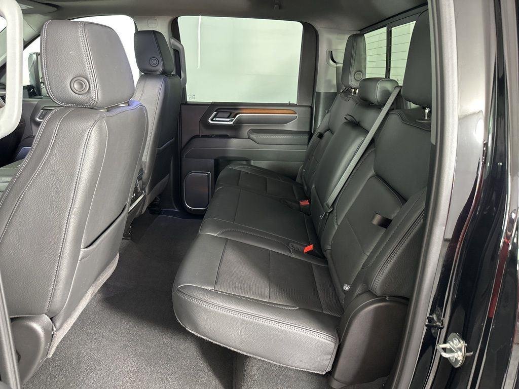 Used 2025 Onyx Black GMC Denali image 10