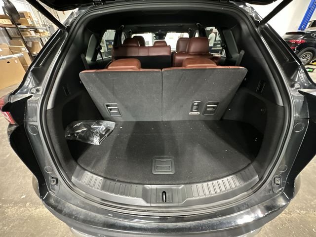 Used 2017 Black Mazda Signature image 26