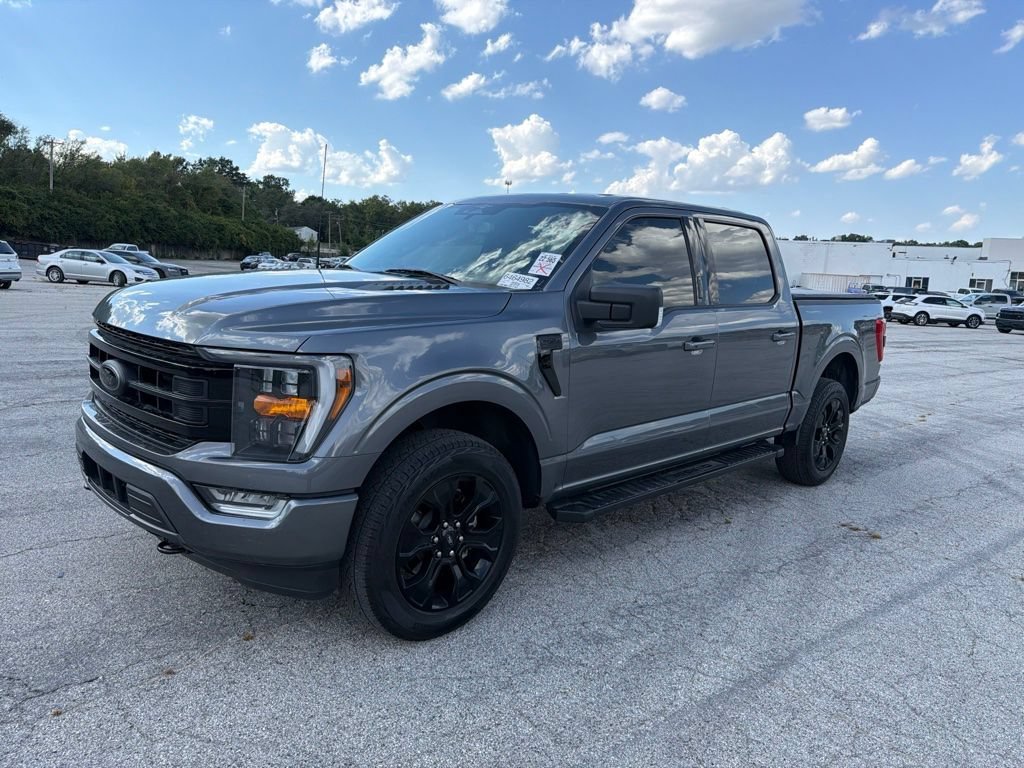Used 2023 Gray Metallic Ford XLT image 1
