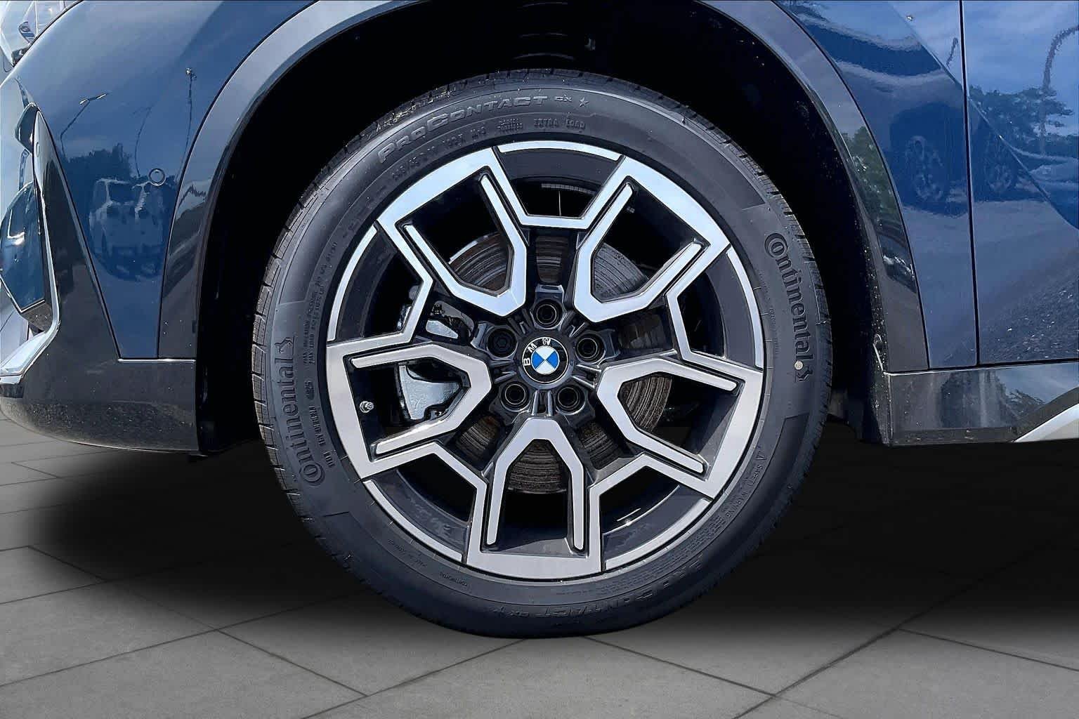 Used 2026 Night Dusk Blue Metallic BMW xDrive28i image 11