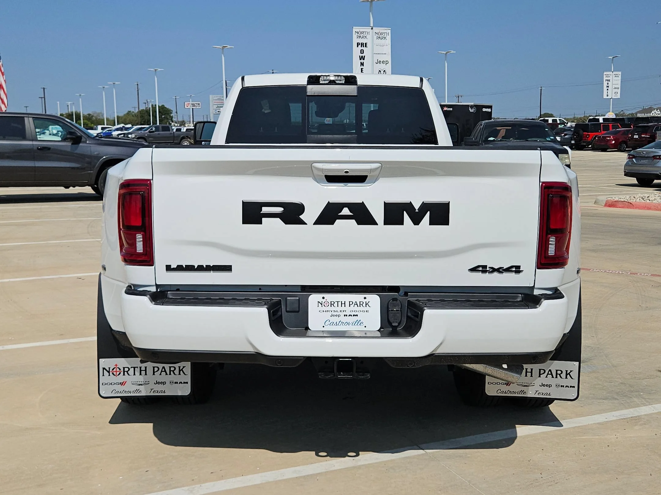 New 2026 Bright White Clear-Coat Exterior Paint RAM Laramie image 4