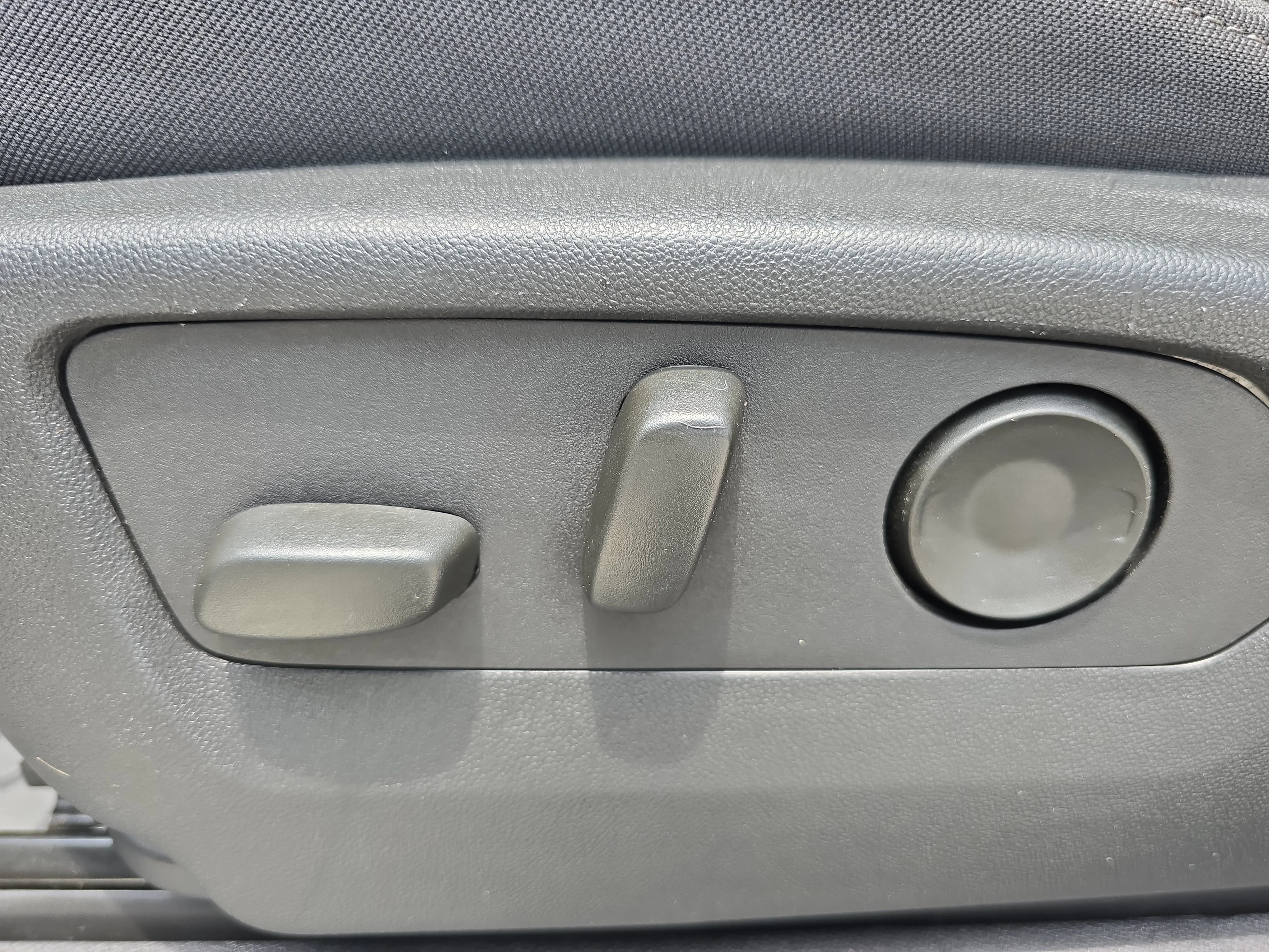 Used 2024 Slate Gray Metallic Chevrolet Custom image 27
