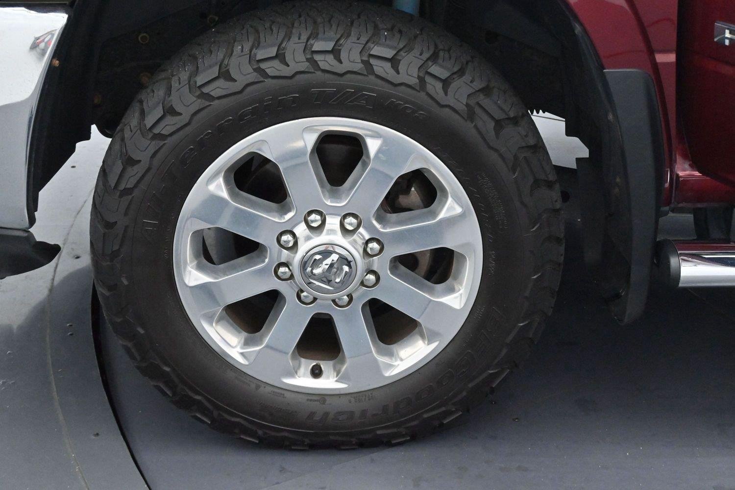 Used 2021 Delmonico Red Pearlcoat Ram Laramie image 39