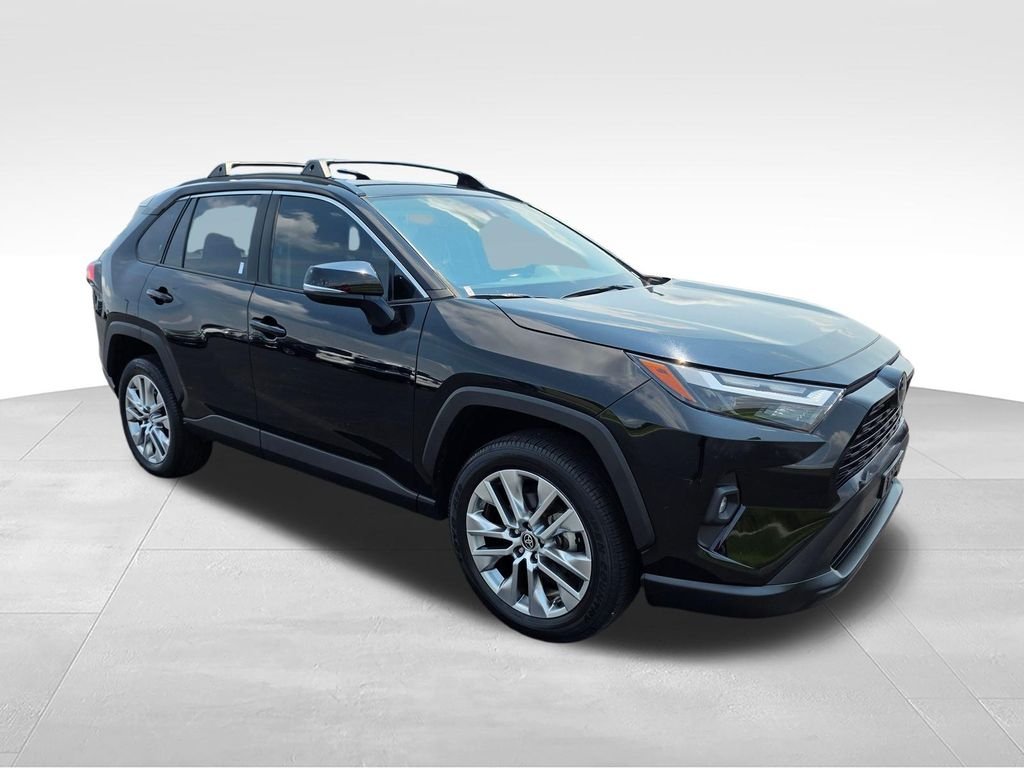 Used 2023 Black Toyota XLE Premium image 8