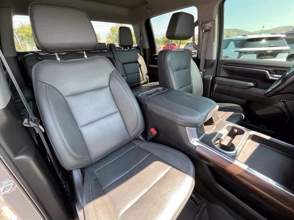 Used 2024 Sterling Metallic GMC SLT image 21