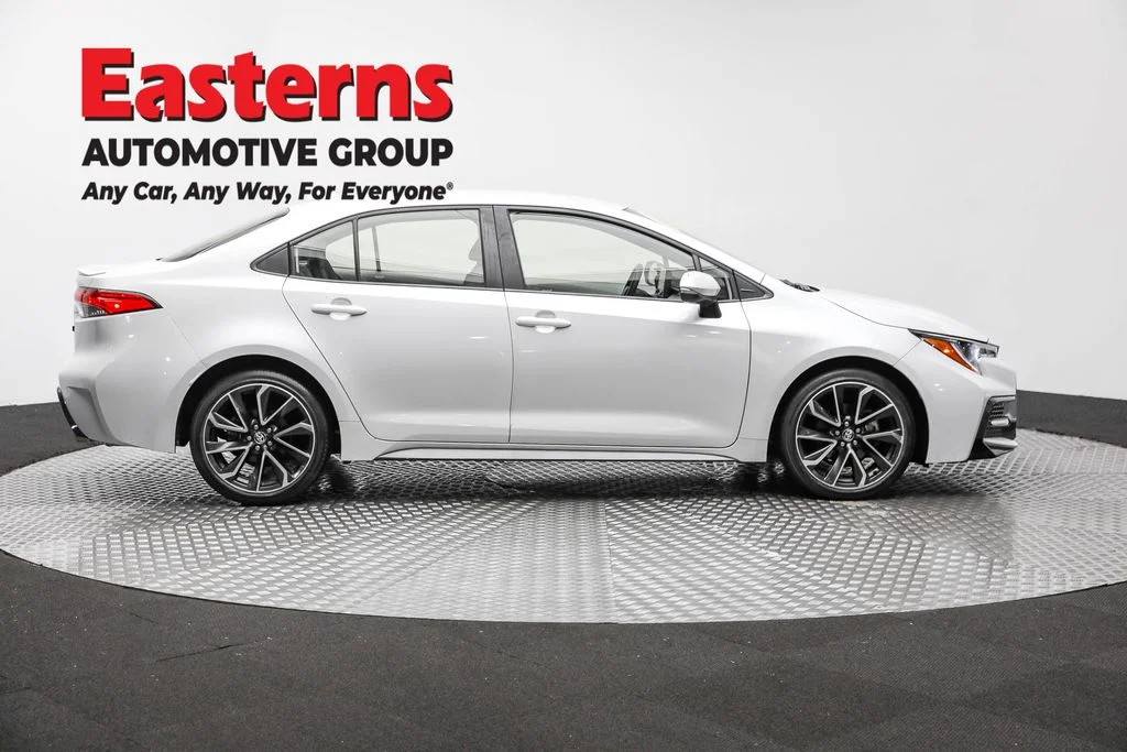 Used 2022 White Toyota SE image 4