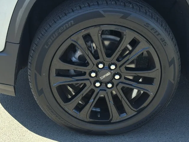 Used 2023 Silver GMC SLE image 16