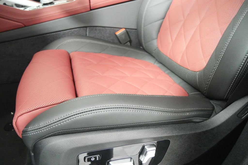 New 2027 Brooklyn Grey Metallic BMW xDrive40i image 9