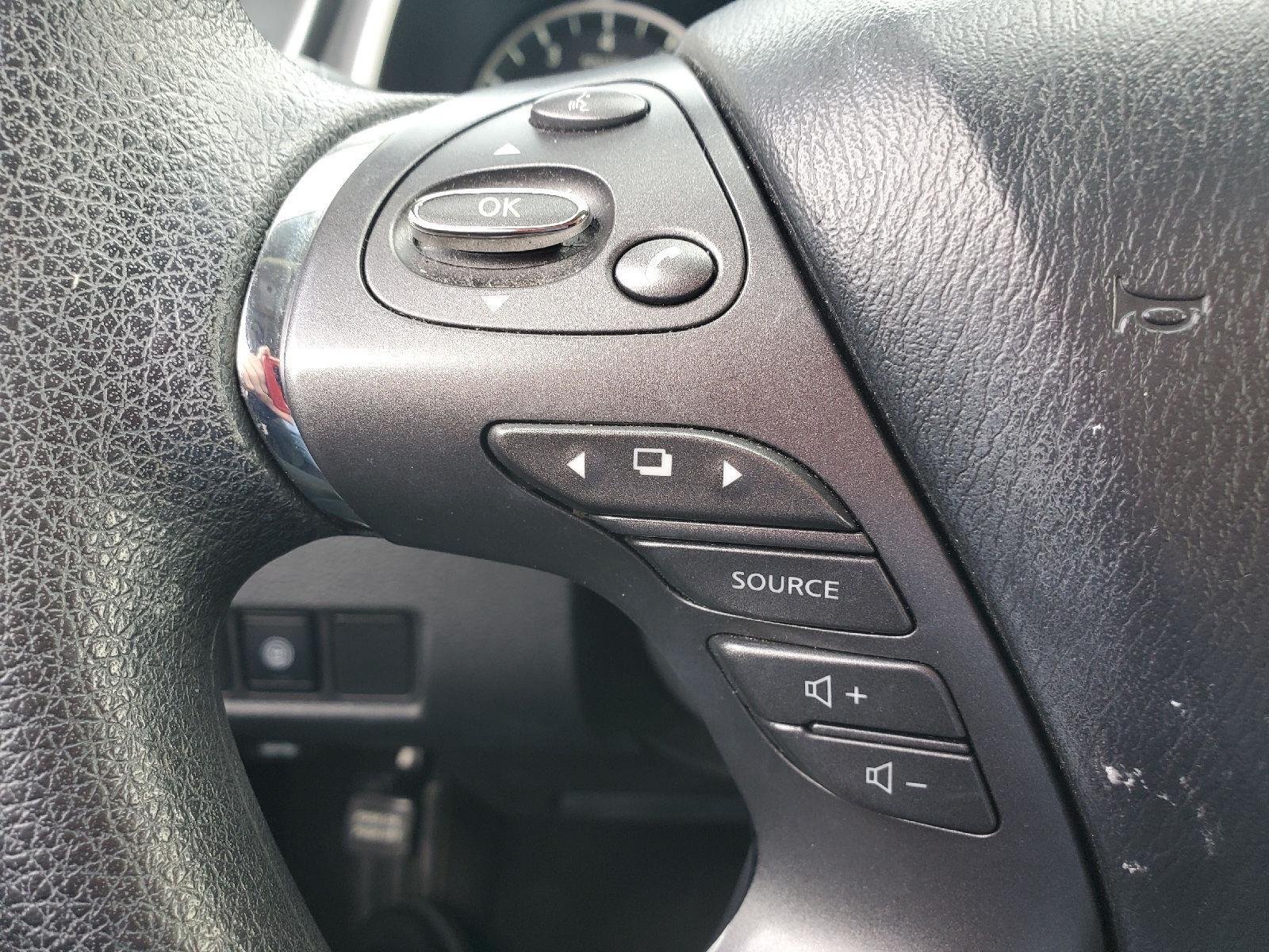 Used 2022 Deep Blue Pearl Nissan S image 9