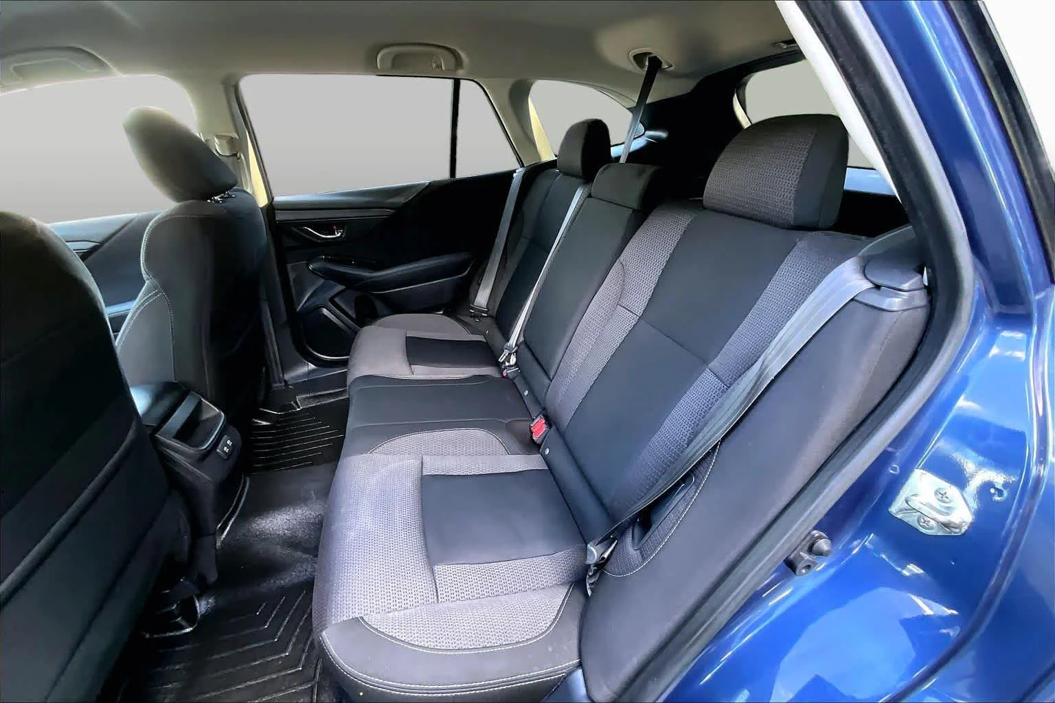 Used 2020 Abyss Blue Pearl Subaru Premium image 19