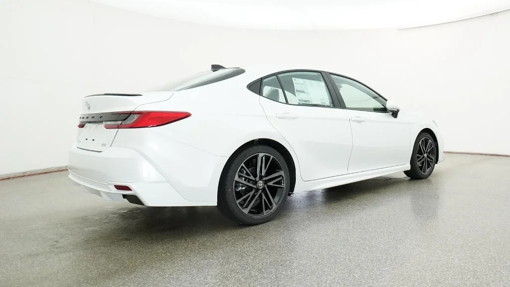 New 2026 Wind Chill Pearl Toyota XSE image 17