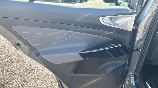 Certified Used 2025 Gray Volkswagen Pro S image 22