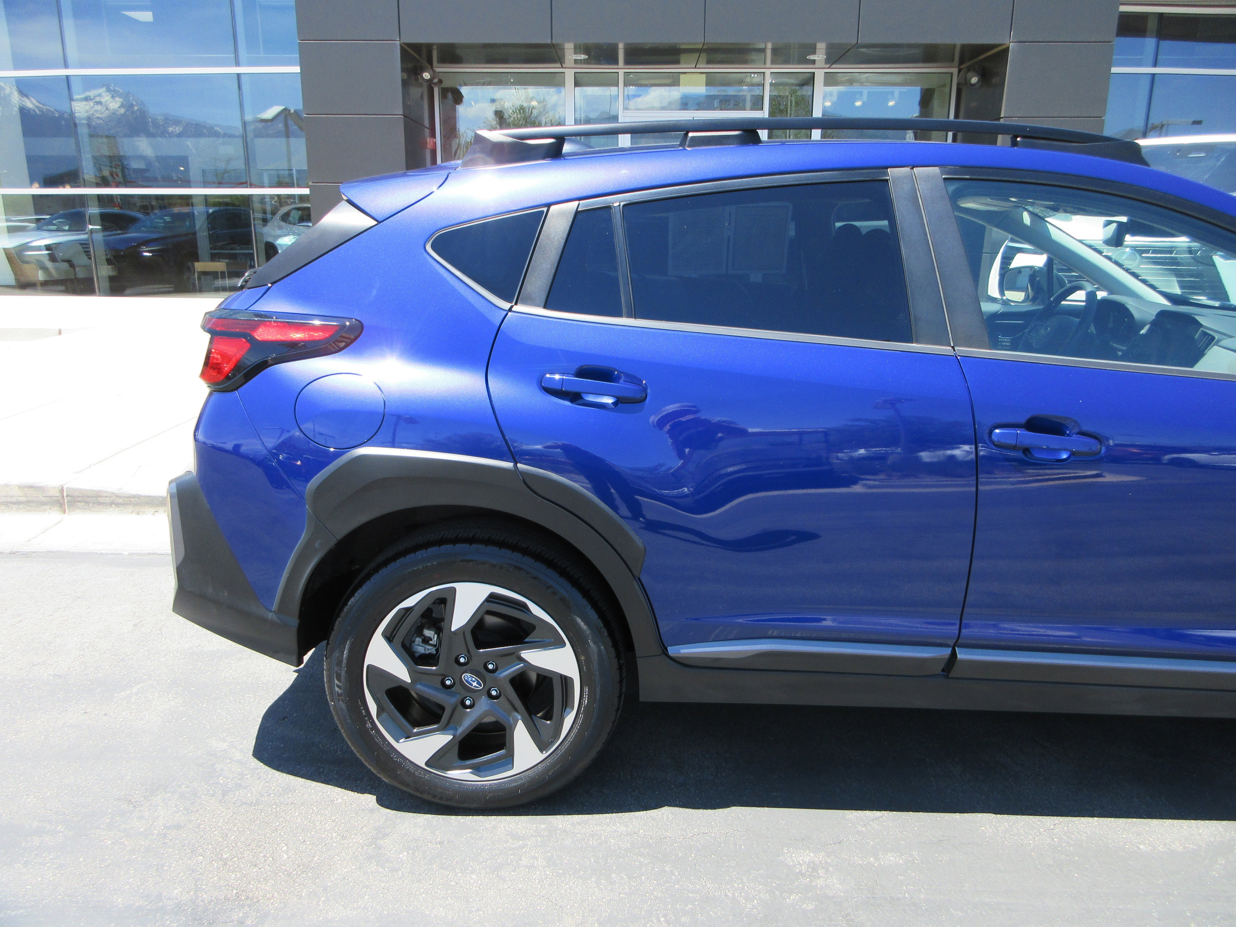 Used 2024 Sapphire Blue Pearl Subaru Limited image 11